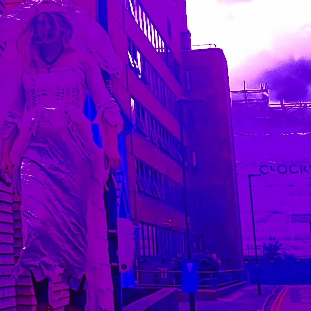 MissHavishamsDC's tweet photo. Halloween alert! Spooksome song and video out right now....
Watch and get here:
https://t.co/q2qtbhzrf8

#Halloween2020 #Halloween #newsong #misshavishamsdigitalclock https://t.co/kRjqDgfGaR
