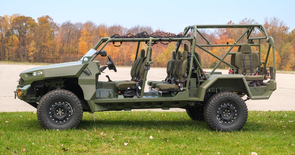 defense_news's tweet photo. US Army gets first infantry squad vehicle from GM Defense https://t.co/oVeY2QpTkd https://t.co/cd49LzjDsf