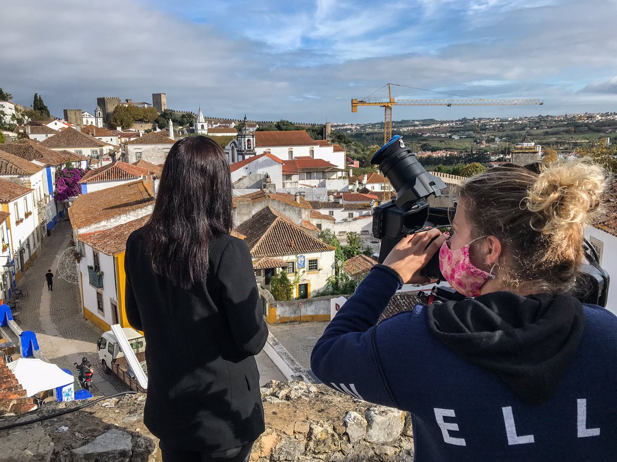 Reportage pour @FRANCE24 à #Obidos, la cité du livre portugaise 🇵🇹 avec @anacocto