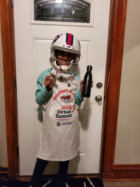 Our #28 Howlers participated in the A. Dairy Assoc., Fuel up to Play and the Buffalo Bills virtual summit. A few earned some prizes. Thank you to these 3 great orgs for supporting our students. ⁦<a href="/RCSDNYS/">Rochester City School District</a>⁩ ⁦<a href="/BuffaloBills/">Buffalo Bills</a>⁩ ⁦<a href="/Fueluptoplayhhs/">HHS FUTP60</a>⁩