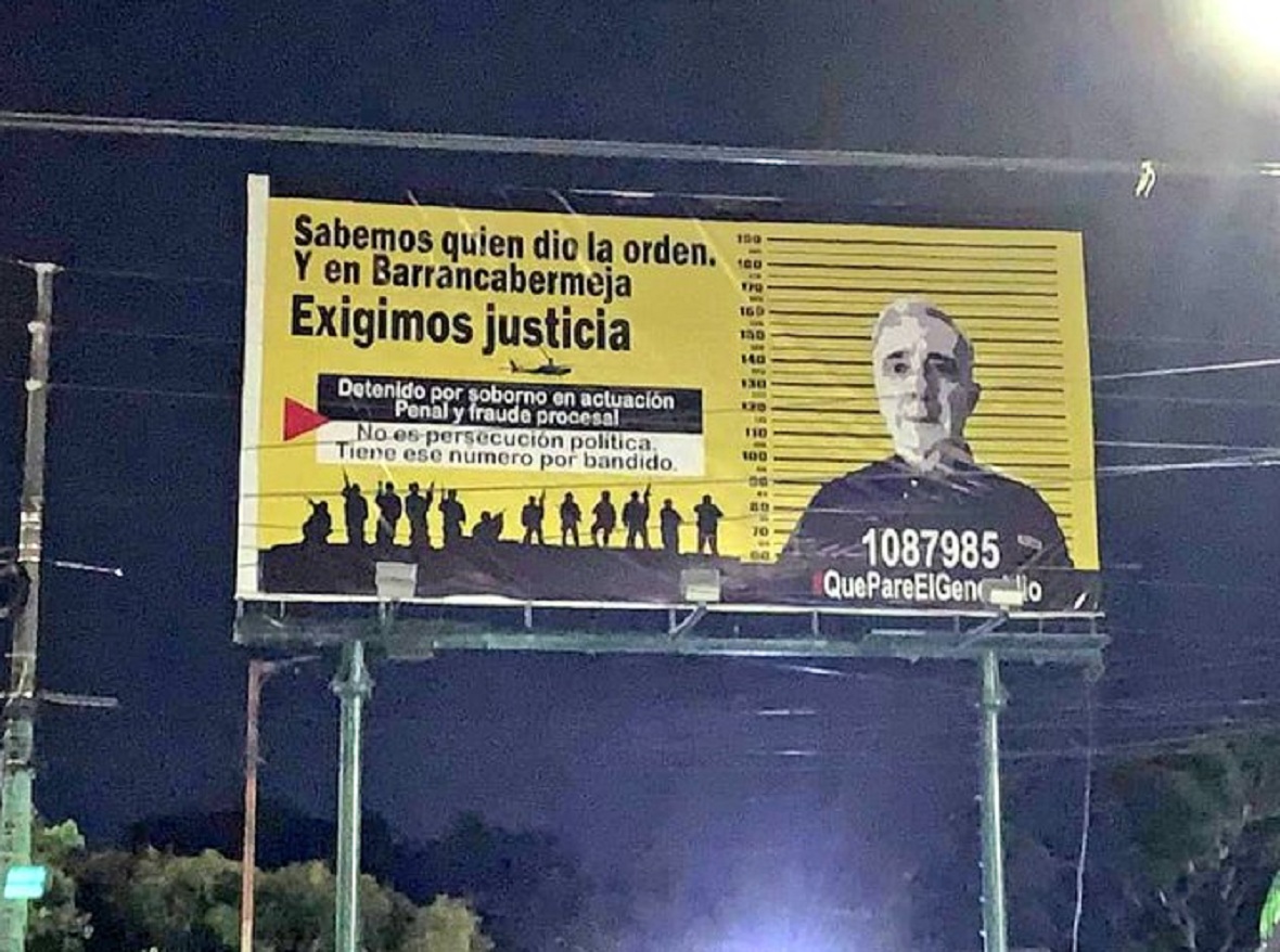 RCNBga's tweet photo. #RCNRadio | Presidente de la USO, @PalmaEdwin aseguró que será impugnada orden de desmontar valla con imagen del exsenador, Álvaro Uribe, en Barrancabermeja. https://t.co/UgJkSNlNrf