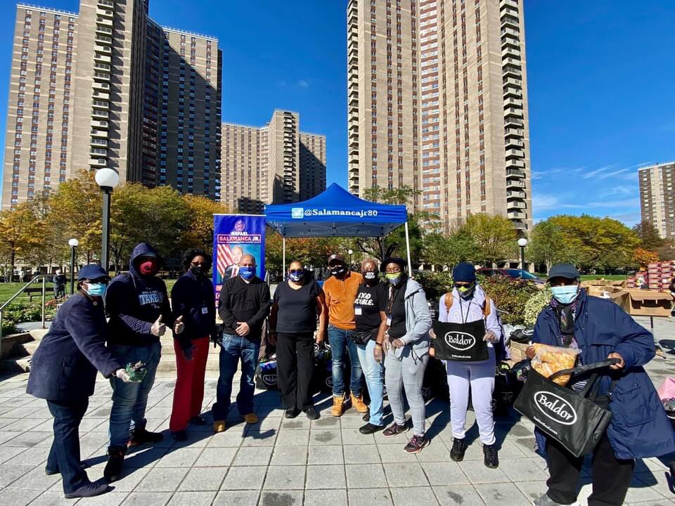 RileyforTheBX's tweet photo. It’s always a pleasure to partner with Baldor Specialty Foods Co-op City - Riverbay Corporation and my brother Councilman @Salamancajr80 to address the food disparities within our community.  #itsaboutthework #communityovercompetition https://t.co/EnZHuhOmkg
