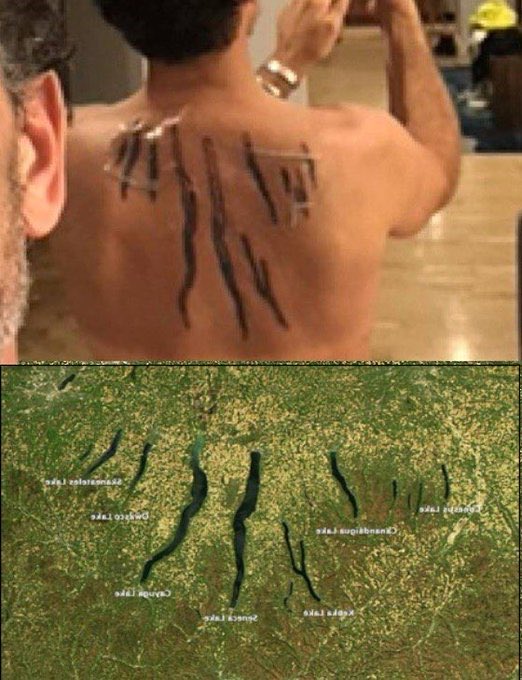5/ Speaking of maps/MAPsThe MAP & actually has a fucking *map* on his back& that photo shows HB recently- with plastic on that tattoowhich means he’d gotten it in the last 48 hoursI bet White Hats MADE him get thatWhich points us to that section of NY( @SnarkishDanno )