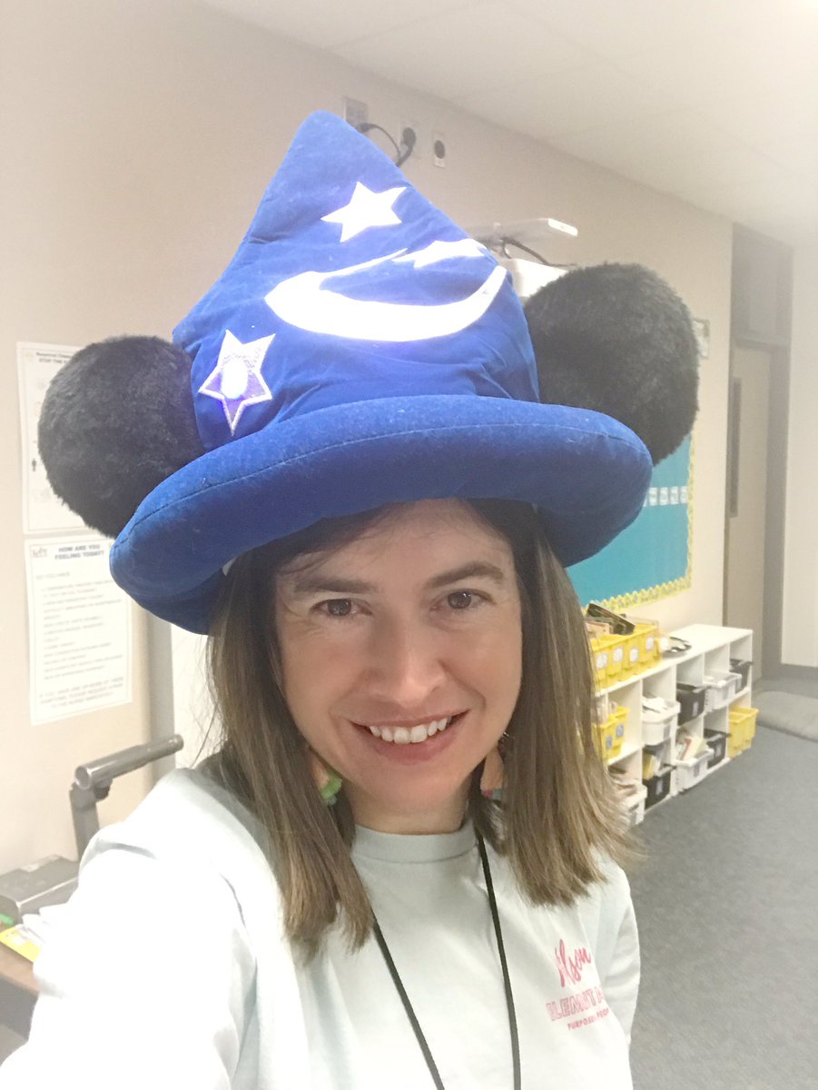 Red Ribbon Week!  We are drug free from head to toe!  <a href="/TWEhowl/">Tom Wilson Elementary</a> #TWEhowl