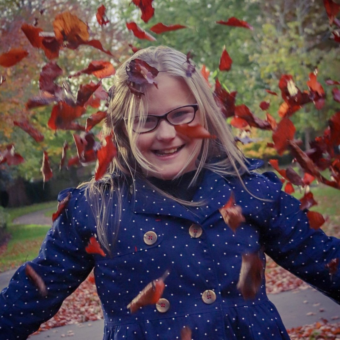 alancolby78's tweet photo. Leaf throwing ππππ
#photography #Autumn #autumnfun #leafthrowing https://t.co/JiwkujZgY6