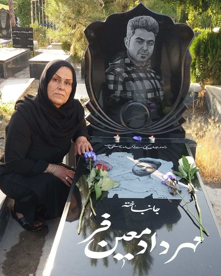 maamoram's tweet photo. #مهرداد_معین_فر
برای من هفت آبان یادآور تو است مهرداد جان. از ۲۶ آبان پارسال که خبر جان‌فدا کردنت را شنیدم به یادت هستم برادرم. می‌دانم که چقدر عاشق ایران و مردم بودی. مهرداد جان آن روز خیلی دور نیست که فرزندان ایران نام زیبایت را در کوهپایه های البرز صدا بزنند.

تولدت مبارک🖤🥀 https://t.co/ffYxB6hBqR