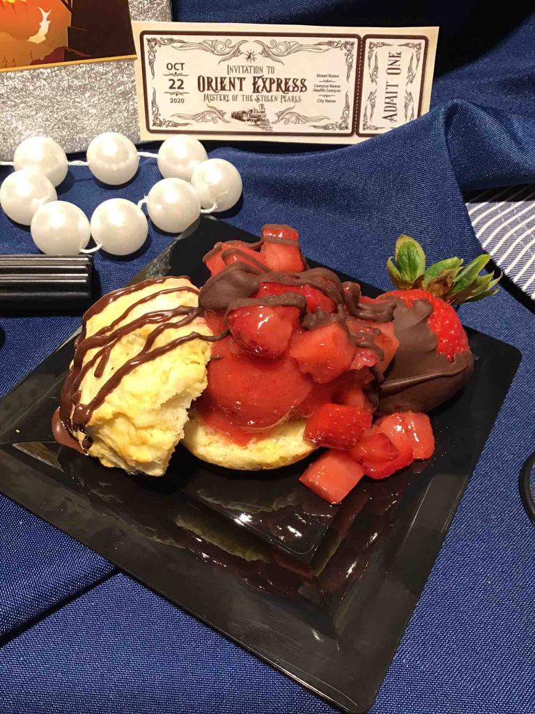 MeadowsKalida's tweet photo. We had a great Orient Express theme dinner! A steak dinner complete with strawberry shortcake for dessert and our very own train! https://t.co/ZKYr3RKcrf