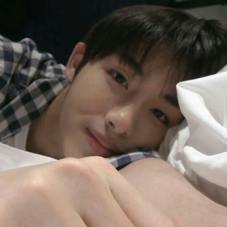 Cass_rxx0's tweet photo. Happy birthday 🥺❤️#HAPPYWINWINDAY
#董思成1028生日快乐
#BeBraveWinwin
#StandByWinwinForever https://t.co/aq9uwEEJV0
