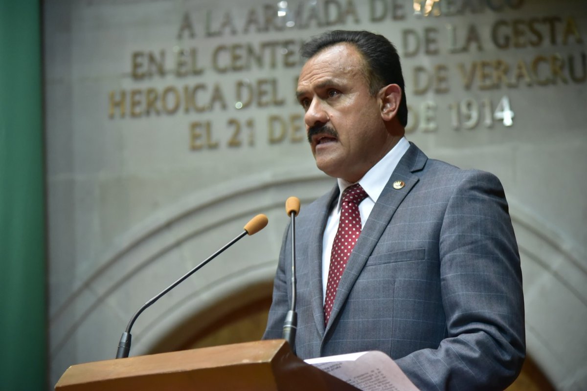 CongresoEdomex's tweet photo. El @DipBeny, de @GPMorenaEdomex, propone expedir la Ley de Educación del Estado de México, la cual abroga la ley vigente, a fin de materializar los derechos humanos y responder a las necesidades de educación de la entidad. https://t.co/FFiRQaQhbF