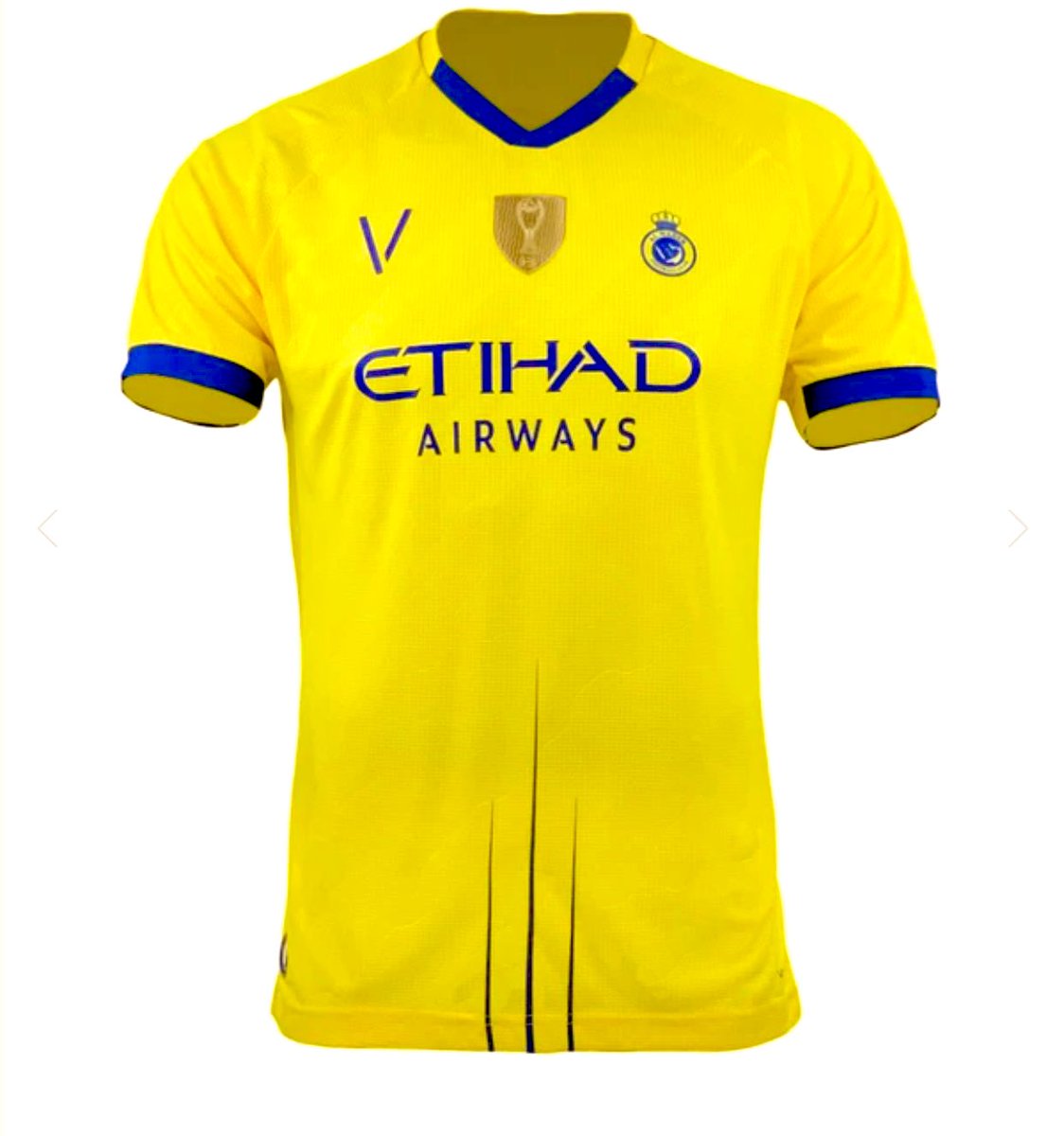 fahdalhozaim's tweet image. بمناسبة التأهل الى نهائي كاس الملك🏆
سحب على “ 5 “ تيشيرتات من الرتويت
..
السحب سيكون موثق بالفيديو
غداً الساعة 12 ليلاً💛💙 بإذن الله