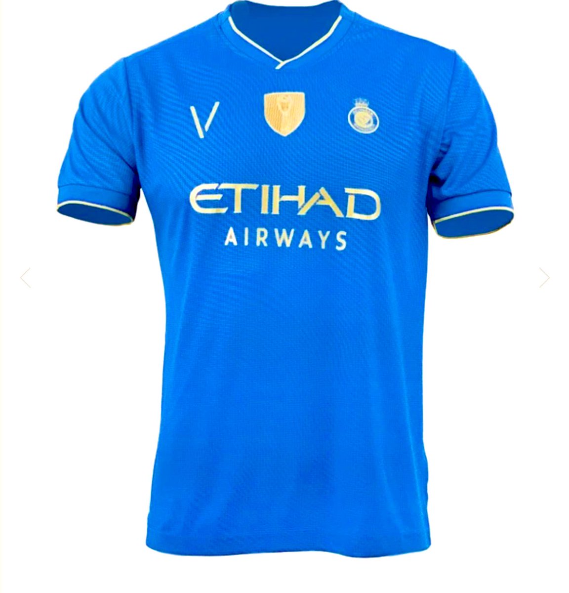 fahdalhozaim's tweet image. بمناسبة التأهل الى نهائي كاس الملك🏆
سحب على “ 5 “ تيشيرتات من الرتويت
..
السحب سيكون موثق بالفيديو
غداً الساعة 12 ليلاً💛💙 بإذن الله