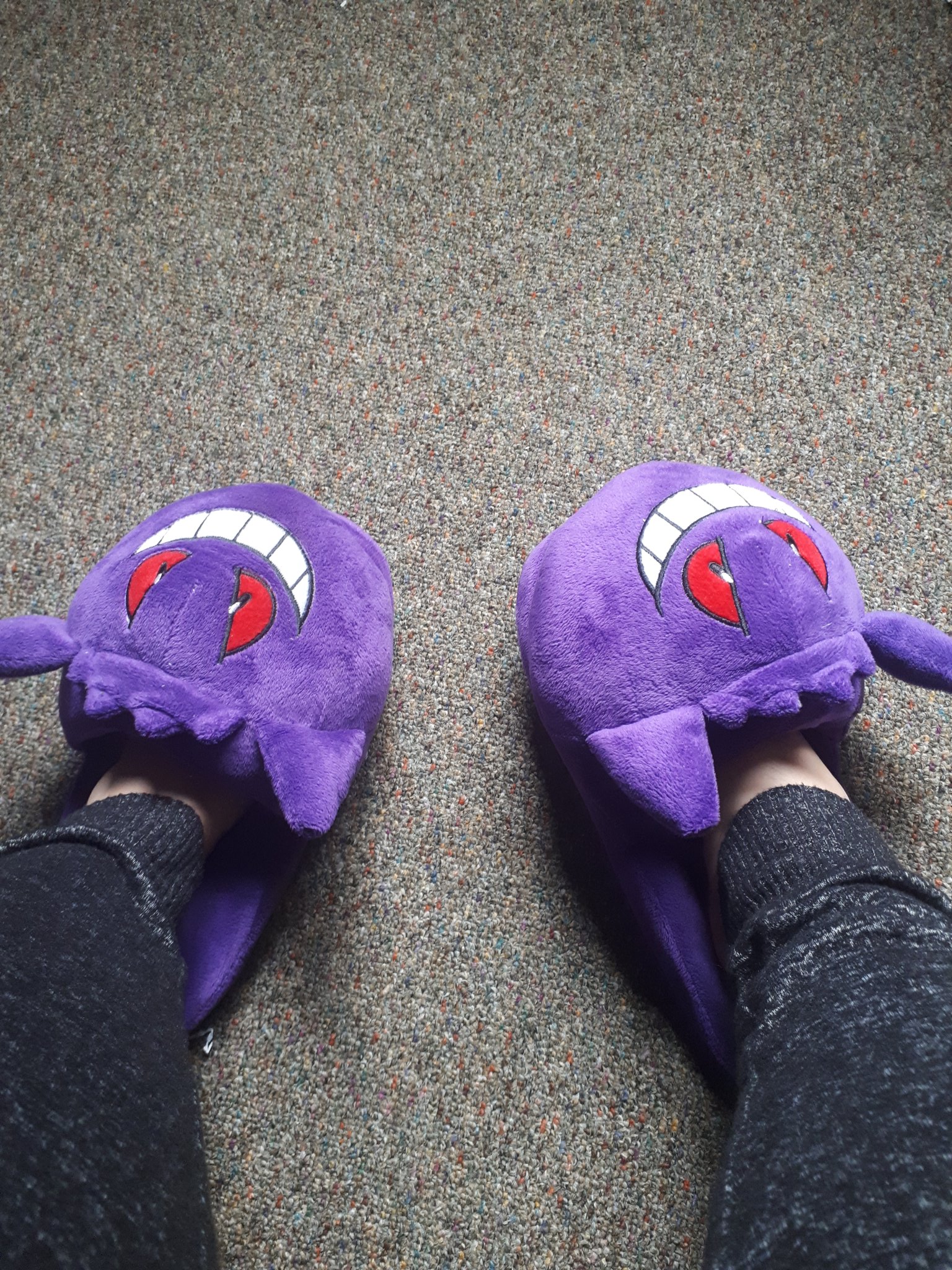 phamtruax on Twitter: "RT UntilDom: Getting ready to record #TheEvilWithin ! Feeling comfy in Gengar slippers. https://t.co/HWXP6mYBnI" / Twitter