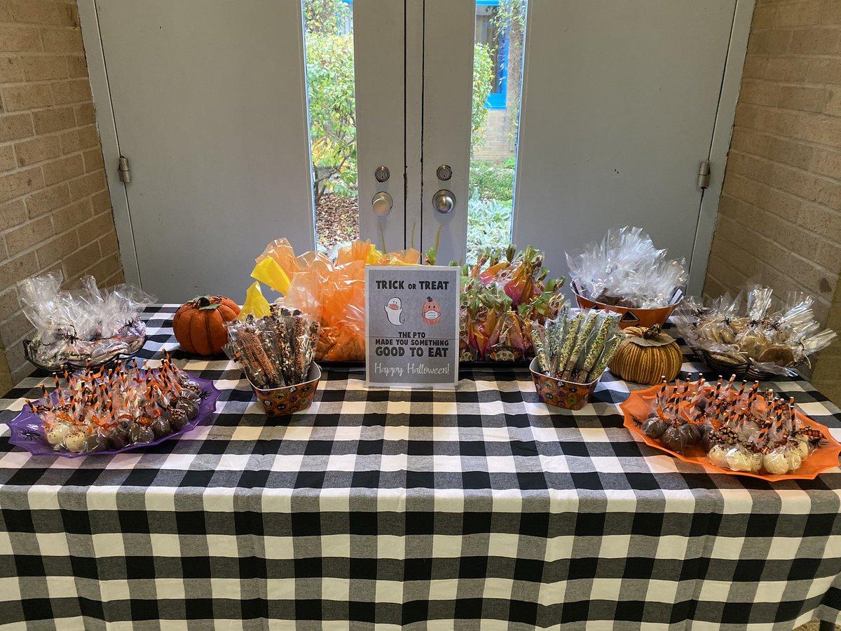 Thanks to our AMAZING PTO <a href="/ARPanthersPTO/">Austin Road PTO</a> <a href="/PTOaustinroad/">Austin Road PTO</a> for the delicious and spooktacular treats. You always make us feel appreciated. 🎃🧡🖤💜👻