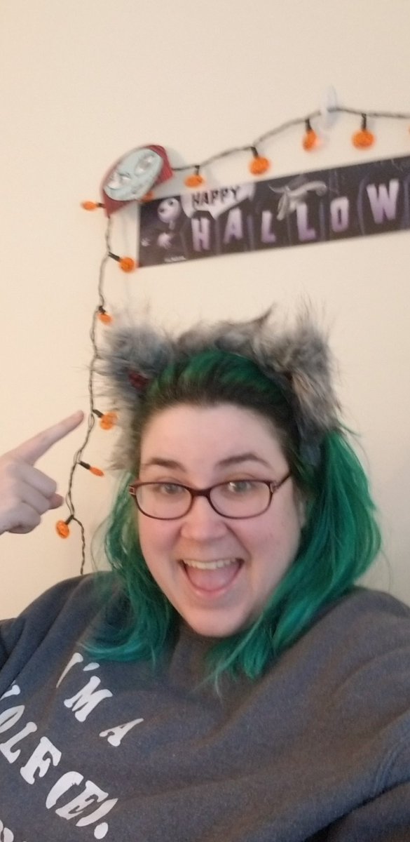 MrsWolfesPack's tweet photo. Partaking in @Robinson_SGA spirit day #tigerkingtuesday dressing up as a wolf(e).
My pets Fiona (gray cat), Gilderoy (sleepy with back in bed/one in background), and Remus (infront closest to door) also decided to be nearby me at my at home workspace. https://t.co/nre55OaL5L