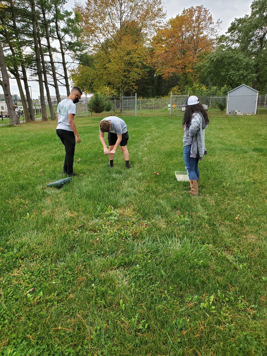 What does our <a href="/FrederickCTC/">FCPS_CareerTech</a> soil need?  Today's small group is testing and will compare our results to the soil test from Penn State. #fcpscte