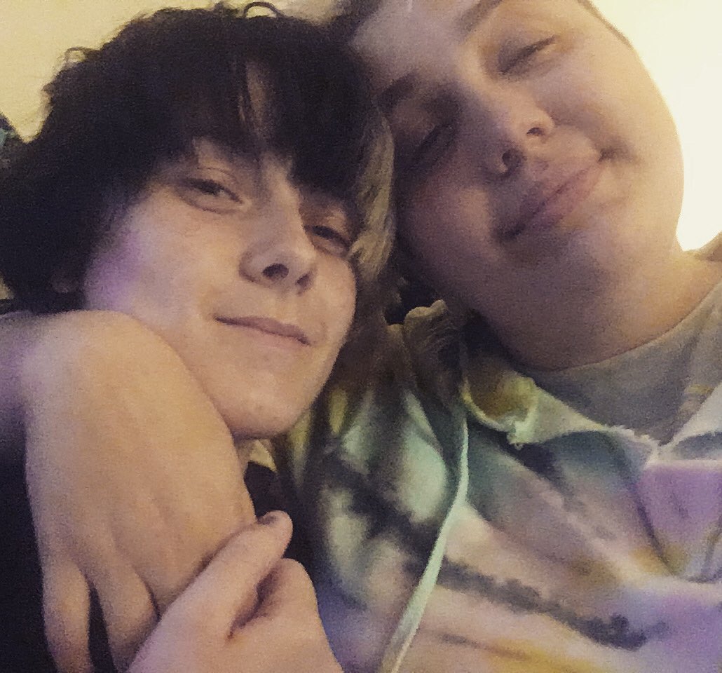 Alien_Daddi's tweet photo. 💖💖💖
@I_Dozz_Art 😘 
#cute #sweet #couple #chill #Cuddles #love #intimate #inlove https://t.co/01fbQVpN6J