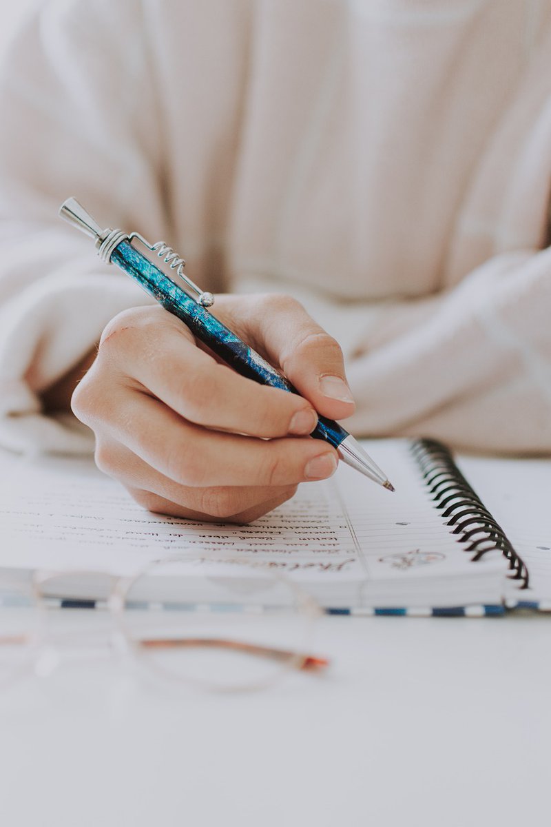 MYFinc's tweet photo. Register today for the November 4  "Essay writing with Mapping Your Future" webinar to be presented by the University of Chicago. https://t.co/V9KL9p08s9 https://t.co/Da0cqUQxUE