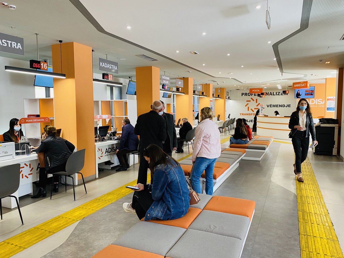 lorin_ymeri's tweet image. Çdo ditë kujdesemi që të shërbejmë me dedikim dhe korrektësi qytetarët e Shkodrës duke zbatuar njëkohësisht me rigorozitet masat kundër Covid-19!

#ADISAShkodër
#VëmendjaJonëTi  
#ShërbimePublike

#Maskë😷#Distancë↔️ #Higjienë🧼

#MbroShëndetin