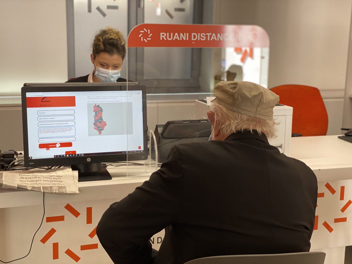 lorin_ymeri's tweet image. Çdo ditë kujdesemi që të shërbejmë me dedikim dhe korrektësi qytetarët e Shkodrës duke zbatuar njëkohësisht me rigorozitet masat kundër Covid-19!

#ADISAShkodër
#VëmendjaJonëTi  
#ShërbimePublike

#Maskë😷#Distancë↔️ #Higjienë🧼

#MbroShëndetin