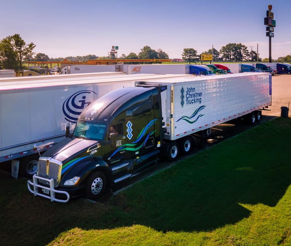 hirschbachsol's tweet photo. Adam Anderson is this week's photo contest winner!
📸🎉🚛
#drivejct #wearejct #driveforjct #workforjct #trucking #owneroperator #beyourownboss #ownyourowntruck #transportation https://t.co/bnERAzZ1fR