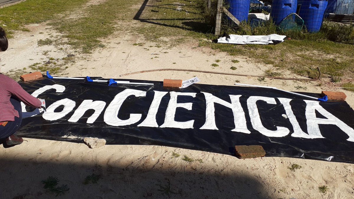 Funcionarios IIBCE tweet media