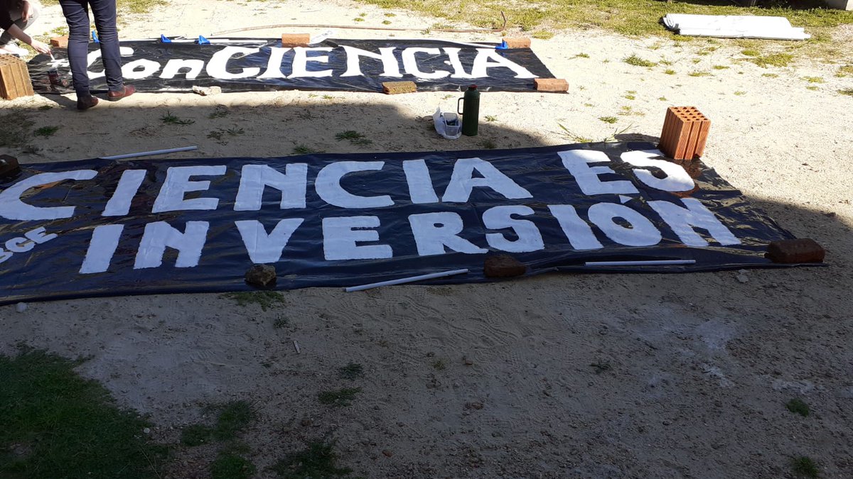 Funcionarios IIBCE tweet media