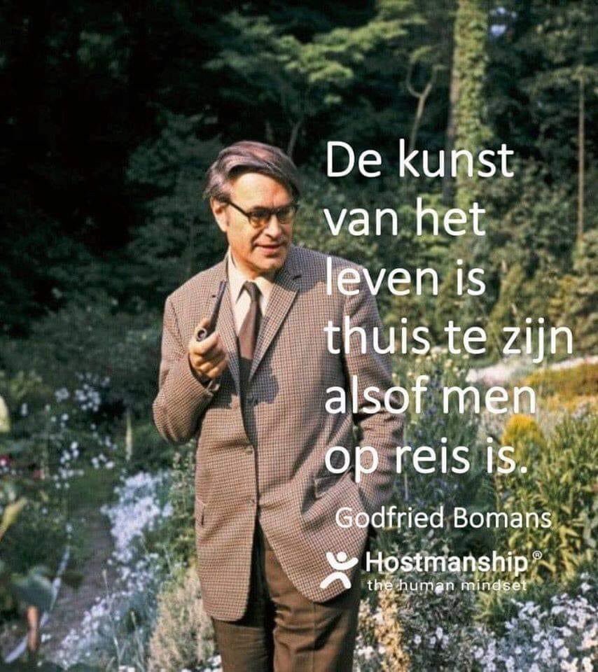casperlouppen's tweet photo. Een bijzondere mooie gedachte zeker nu in coronatijden. Godfried Bomans was zijn tijd ver vooruit. #schrijver #gedachte #coronatijd #corona #COVID19 #COVID19NL #pijp #godfried #bomans #godfriedbomans #kunstvanleven #leven #opreiszijn #opreis https://t.co/xmQHusqdbO