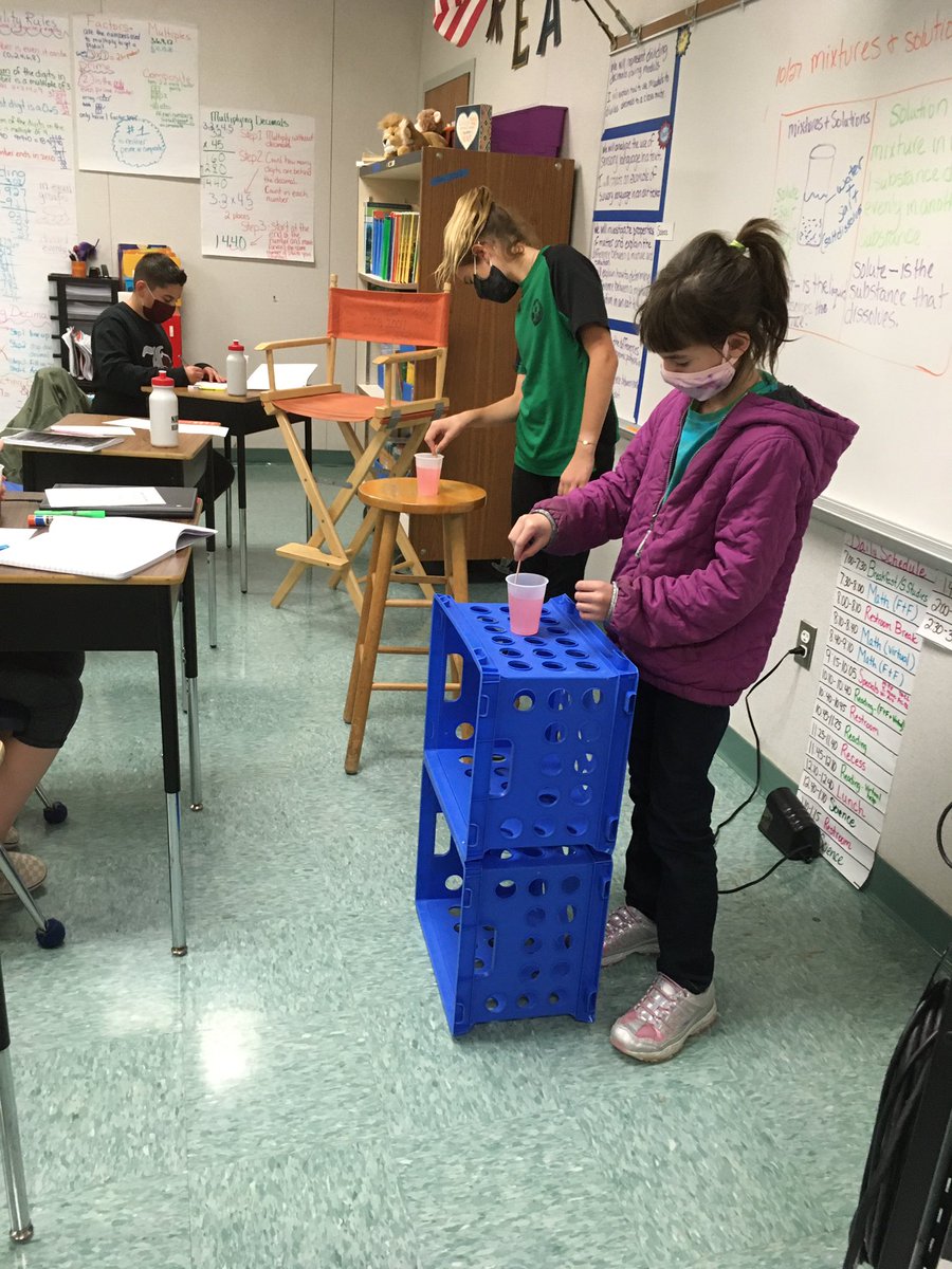 MsSt7Simmons's tweet photo. Mixing it up in science #NavProud #LoveMyLISD https://t.co/yPvqxvaLRG