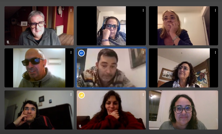 JuntsTiana's tweet photo. Ara, assemblea de @juntstiana. 
Preparem el ple extraordinari de #CanRiera de demà i planifiquem el #pletiana del mes de novembre de la setmana que ve. https://t.co/WfFLLfum2G