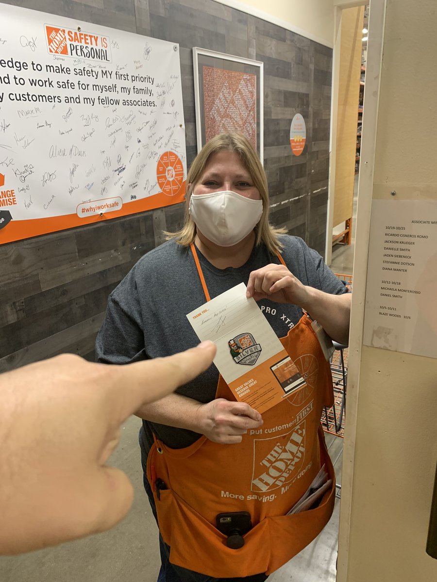 HaynieRonald's tweet photo. Kathleen with some new silver today! Top Notch! #bestbroad @steviepaulsen @hdspielvok @wendyrr7 @corby069 @jnorris233_jean @RobertS3819 @andersonjune27 @THDKateVross https://t.co/Zwfy2BOjEY