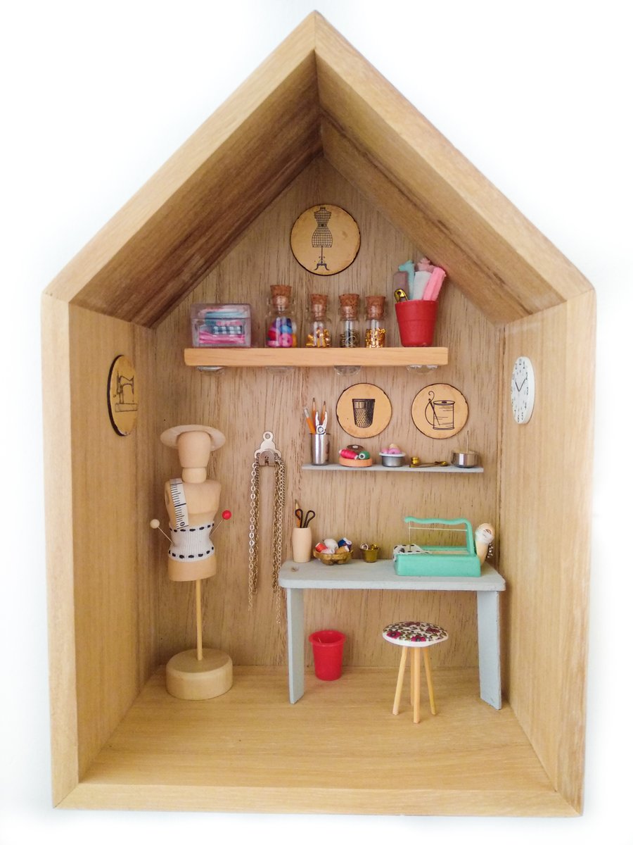 LinMiniatures's tweet image. Handmade Miniature Sewing Room 💕
Check my Etsy shop for more: LinMiniatures.etsy.com