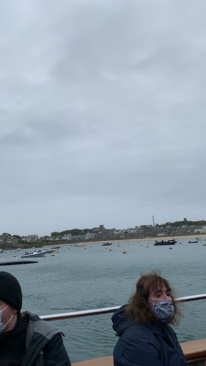 simonbirding's tweet photo. You win some and you lose some ... but what a day amongst friends old and new. Great to see @bedsbirder in his natural habitat :-) #islesofscilly #indigone @01000011S blagging his 2nd Glossy Ibis Airport flyby was also quality. https://t.co/tD6Oma6Mu9