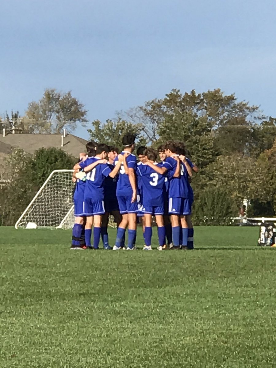 JessFisher1021's tweet photo. Senior Day for #HHSBlueDevils @HHSdevilsports @DanRussoman https://t.co/WfbyfcjuMg
