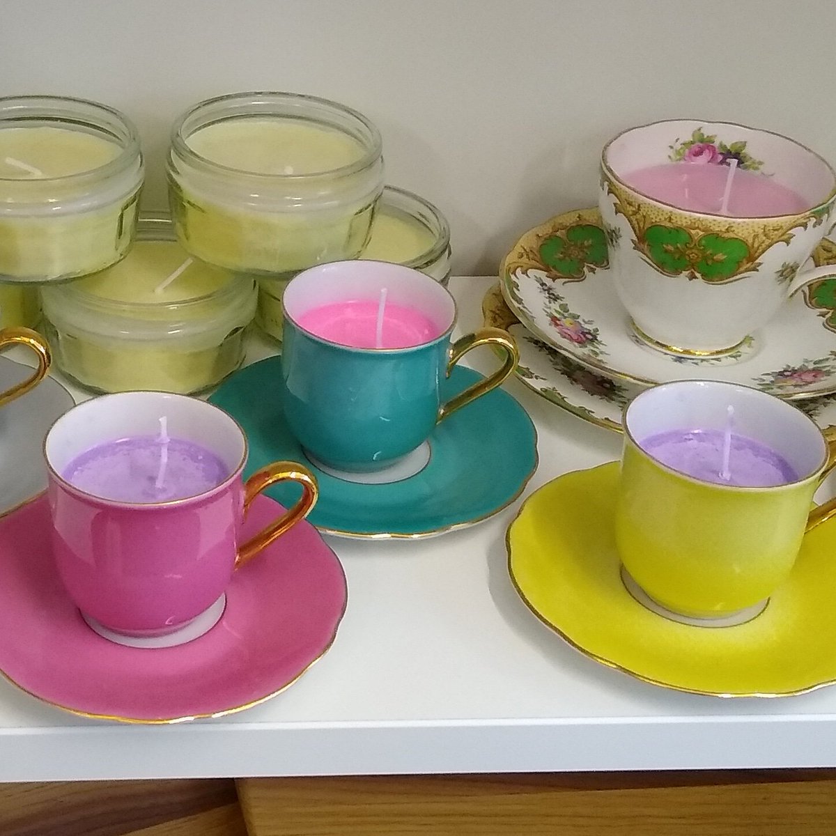dunbarcraft's tweet photo. The nights are drawing in. The clocks have changed. Time to get cosy with a cuppa and a scented candle. Dee Cee Creations have combined the two beautifully 
#teacupcandle #scentedcandles #cosylight #dunbarcraftstudio #dunbar #eastlothian #scotland 🏴󠁧󠁢󠁳󠁣󠁴󠁿 https://t.co/sKeBaMycJg