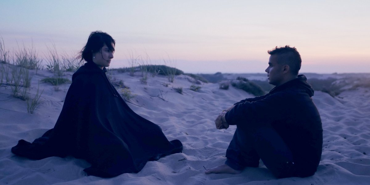 Rostam Batmanglij <a href="/matsoR/">Rostam</a> , ex Vampire Weekend, tiene una nueva canción, "Unfold You".

Vean el video a continuación.
bit.ly/37LXtUH