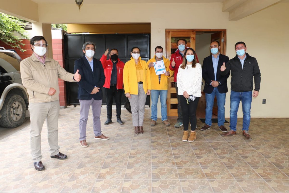 SERCOTECSexta's tweet photo. Entrega de certificados #ReactivateTurismo a beneficiarios de #SanFernando. Hoteles Sta. Teresita, Cordillera y Español, contentos con el apoyo económico que ayudará a solventar gastos de sus negocios en tiempos de crisis.
#ArribaPymes de #OHiggins💙
#ReactivateSercotec https://t.co/CwrMhENbBl