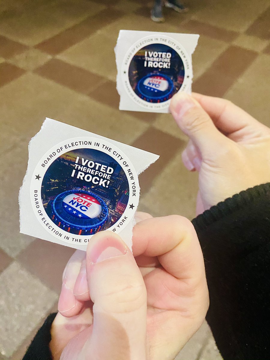 AlwaysOnText's tweet image. So did we! #BidenHarris2020