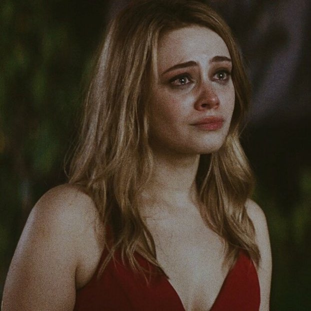 keereadss_'s tweet photo. I just know hero hugged jo after this scene because them tears would break me if I was him. https://t.co/QbuCLwbMwv