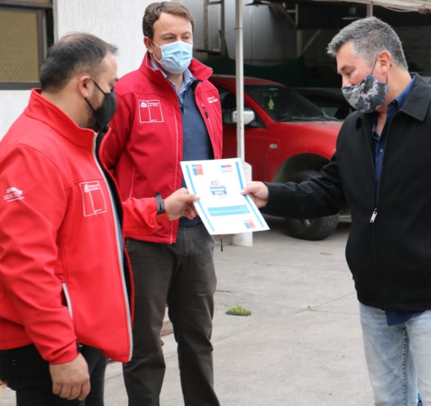 SERCOTECSexta's tweet photo. Entrega de certificados #ReactivateTurismo a beneficiarios de #SanFernando. Hoteles Sta. Teresita, Cordillera y Español, contentos con el apoyo económico que ayudará a solventar gastos de sus negocios en tiempos de crisis.
#ArribaPymes de #OHiggins💙
#ReactivateSercotec https://t.co/CwrMhENbBl
