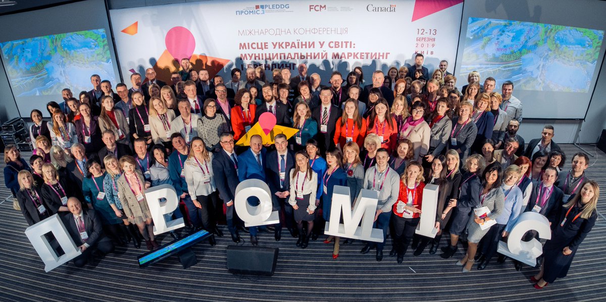 FCM_online's tweet photo. On Oct 25, Ukrainians elected their new local governments. FCM is very proud of our work in #Ukraine connecting solutions to local needs &amp; realities through @PLEDDG1, as captured in #ChangingCities success stories. 

Learn more: https://t.co/oBiPNZz0Fm https://t.co/ADGw2GZgKE