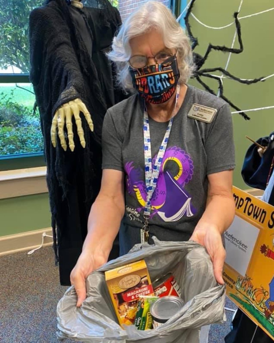 okrlslibraries's tweet photo. Thank you Feed the Gap for providing our Ware county kids with take home meals! #warecountyga #feedthegap https://t.co/gbTif5hYCo