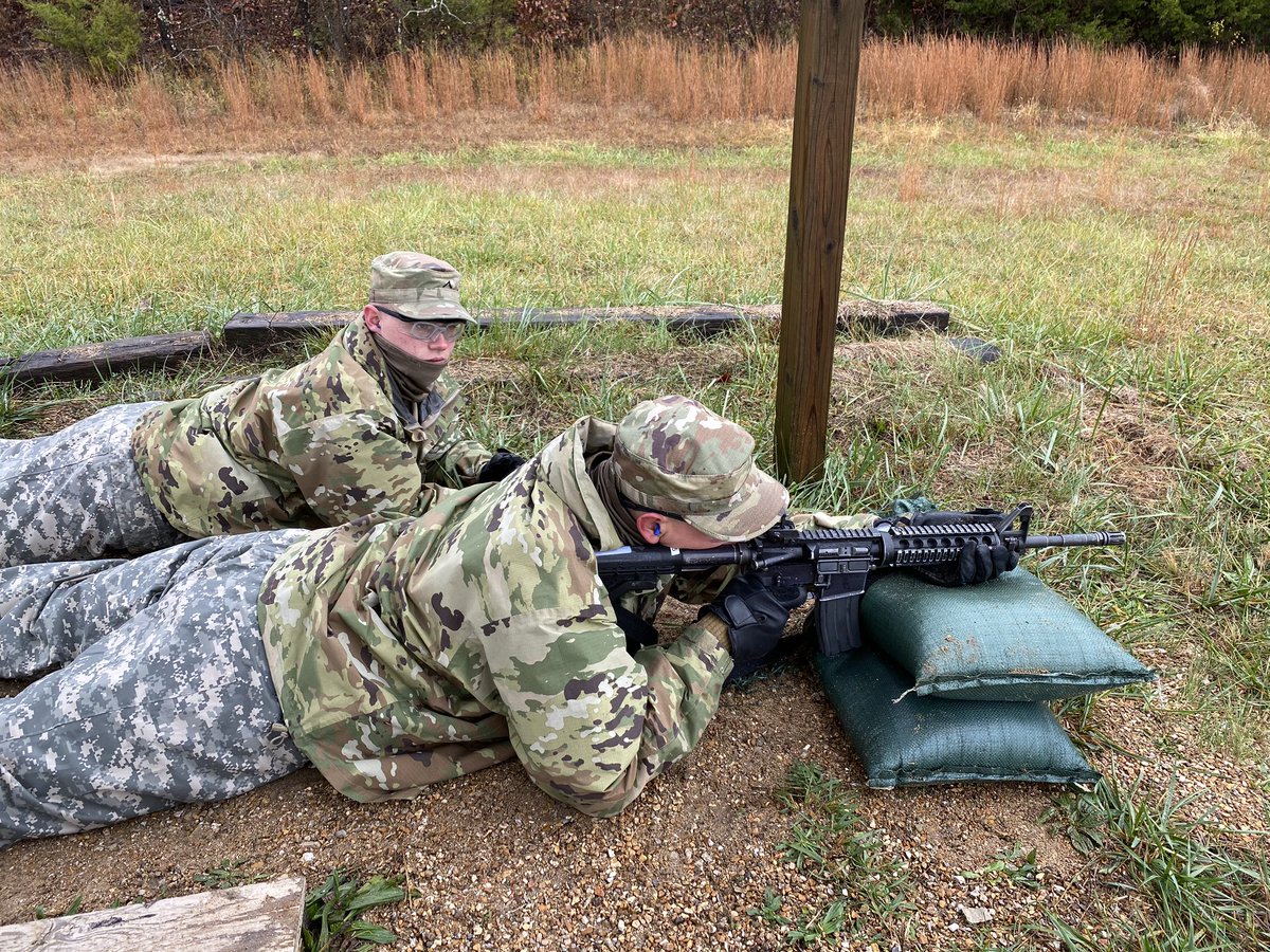 E795thMPBN's tweet photo. E795 MP BN continues to master rifle marksmanship fundamentals as they finish up grouping and zeroing. #trainees #warriors #shooting #sendme #armystrong💪🇺🇸 #drillsergeant @6_dragoon @G6_795th @G7_795_MP @6_dragoon https://t.co/UphdbFXr4u
