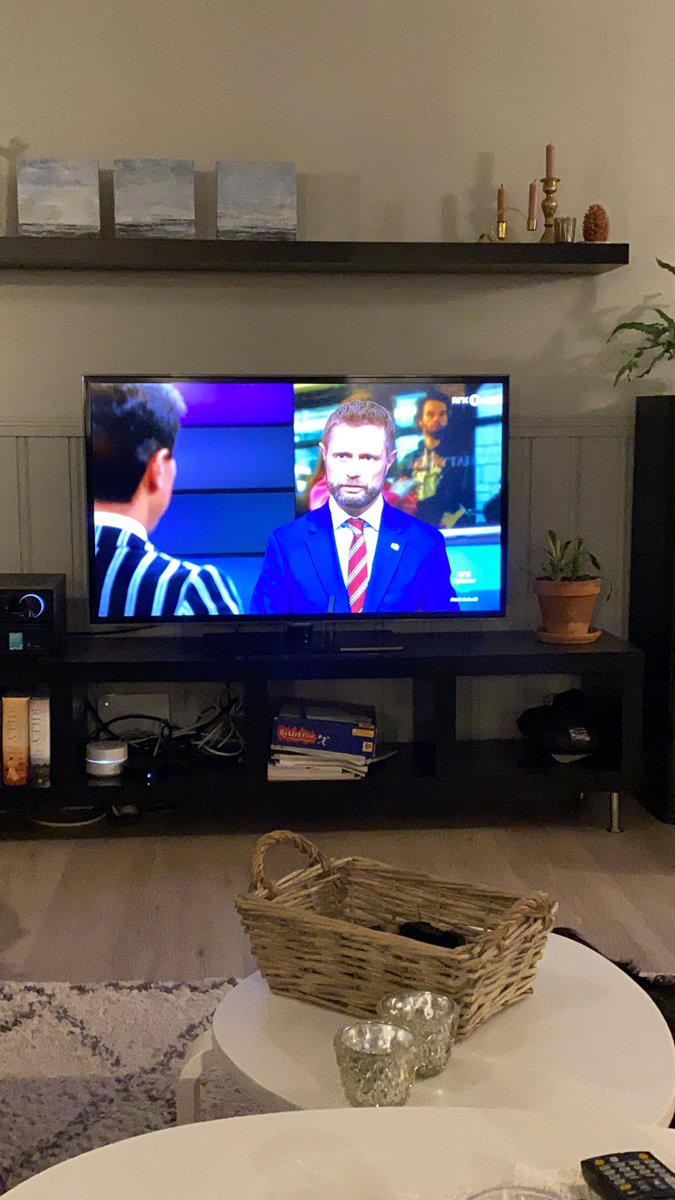 torepeng's tweet photo. Her var du god og tydelig @benthhoyre  Takk for at du bryter inn og sier fra for å unngå tvil. https://t.co/e2f0bVsTbf