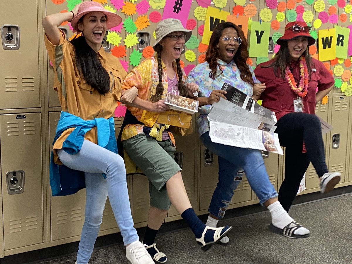 MsPenagos's tweet photo. Tacky tourist today! @LangIsLit @sheri_wilburn @SCHS_MrsAP missing @jusbeginning https://t.co/asb8JqhtOk