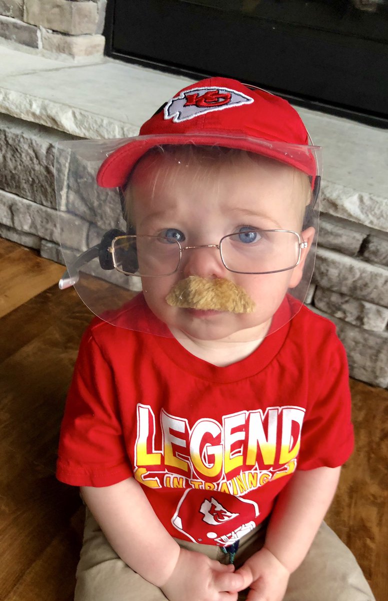 genafrench14's tweet photo. Trial run at our Halloween costume  #ChiefsKingdom  #Chiefs #andyreid https://t.co/7Idy5iNq46