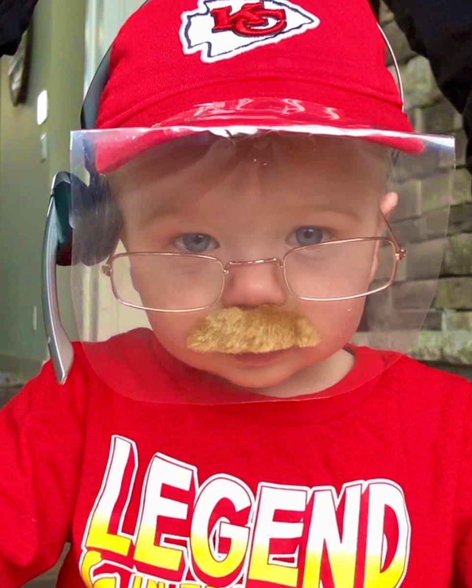 genafrench14's tweet photo. Trial run at our Halloween costume  #ChiefsKingdom  #Chiefs #andyreid https://t.co/7Idy5iNq46