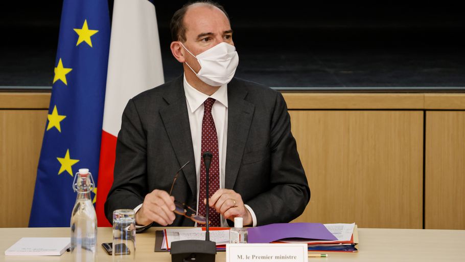 franceinfo's tweet photo. Covid-19 : le gouvernement penche pour un reconfinement national d'au moins 4 semaines

https://t.co/Ht0lUPcQnE https://t.co/8EOqa0S3iL
