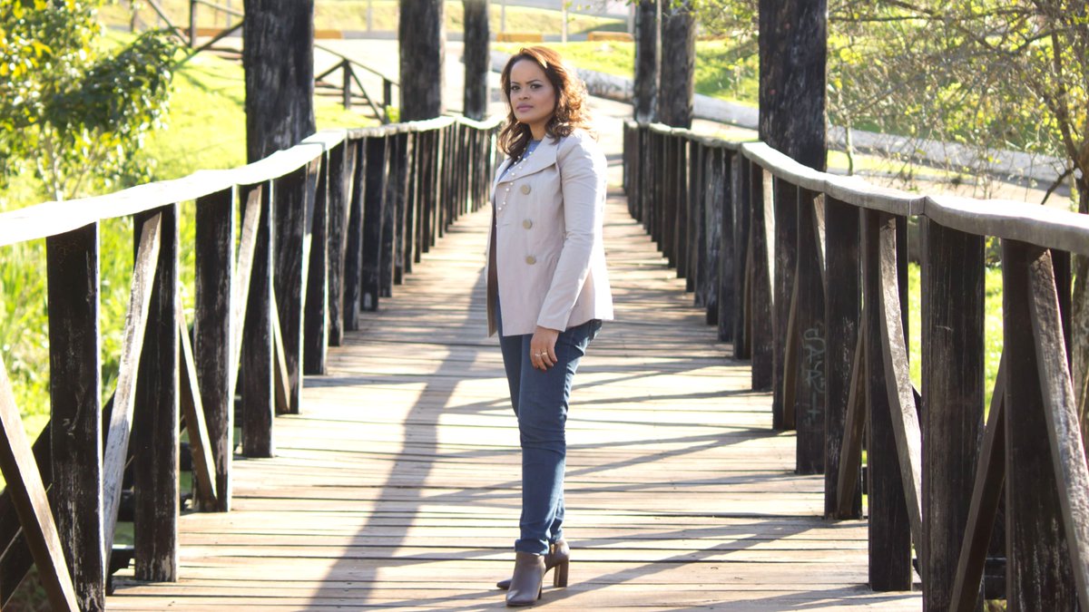 MixGospelCe's tweet photo. Nova canção de Li Araujo, "Das Tuas Fontes", reúne a família e chega ao streaming: https://t.co/K8EdANFRvY
@novafasepravc https://t.co/3Z8Gw9Jwhz