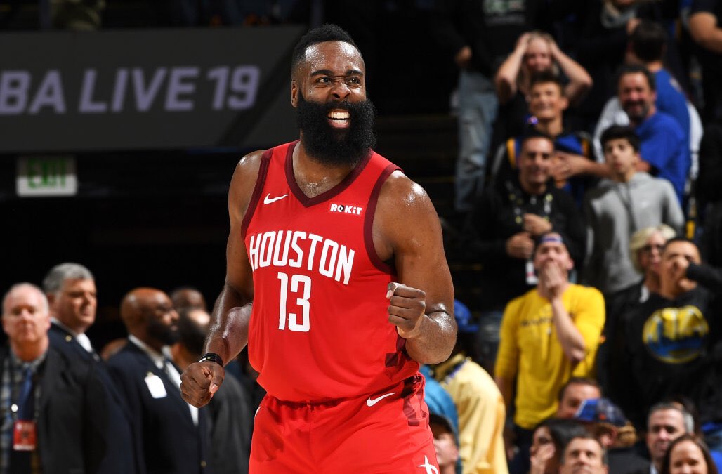 PlayoffBrodie_'s tweet photo. The top Scorers of this decade 

1. LeBron James (19,550)
2. Kevin Durant (19,445)
3. James Harden (18,627)
4. Russell Westbrook (17,603)

The Best scorers in the league 🥶 https://t.co/AI0f5XV6v1