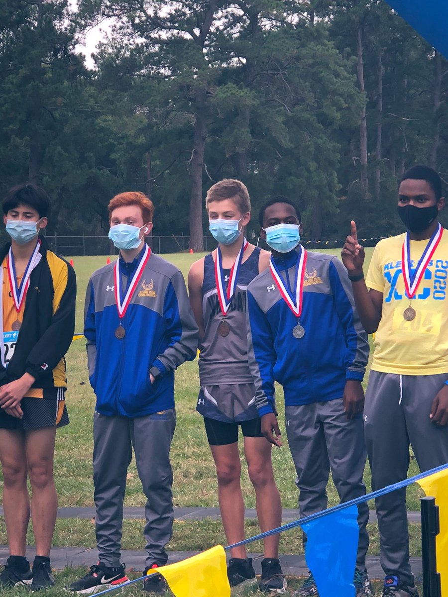 TMHSCATXC's tweet photo. Shout out to sophomore Thomas Persons for finishing 3rd at the JV District Meet Today!! Congrats!! Great job to all our JV boys!! #GoCatsGo 🥉🙌🏼💙 https://t.co/UzOjc5LWpX